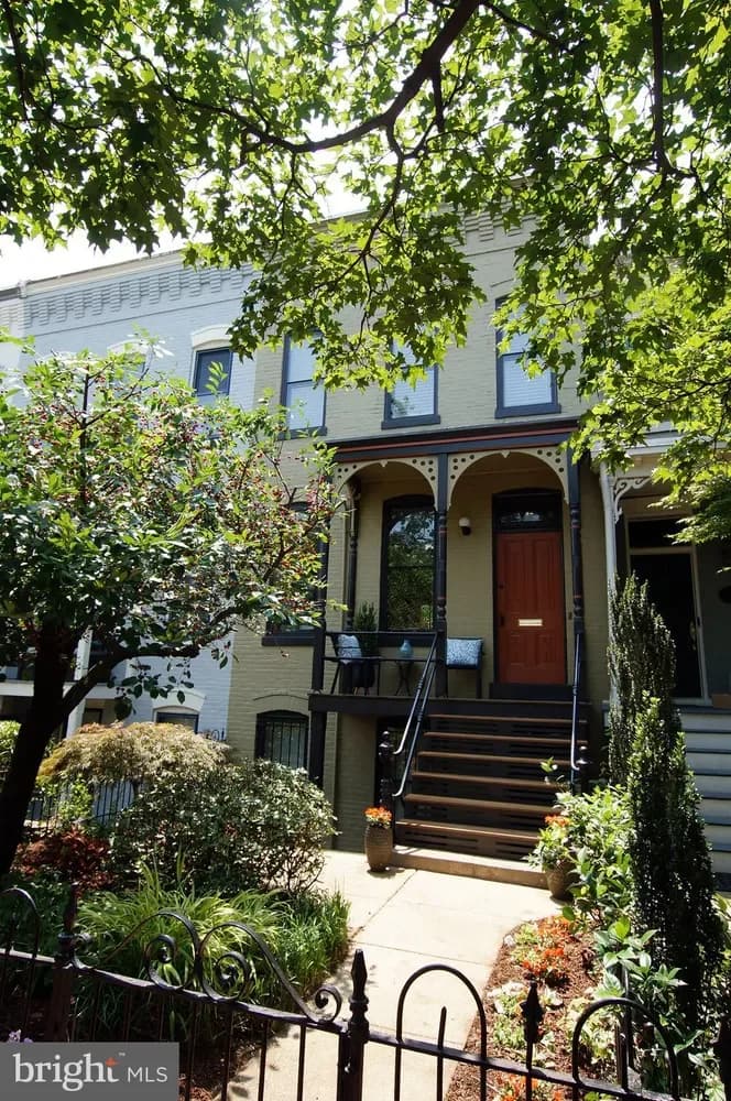 633 A Street Northeast
