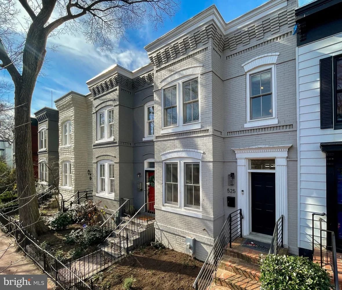 525 10th Street Southeast